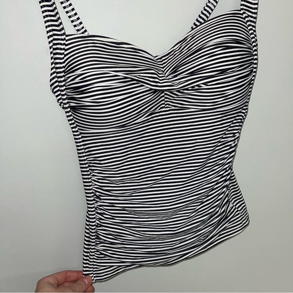 bond-eye Tankini Top Size 8 US White Grey Striped Twist Front  NipTuck Australia - Picture 3 of 11